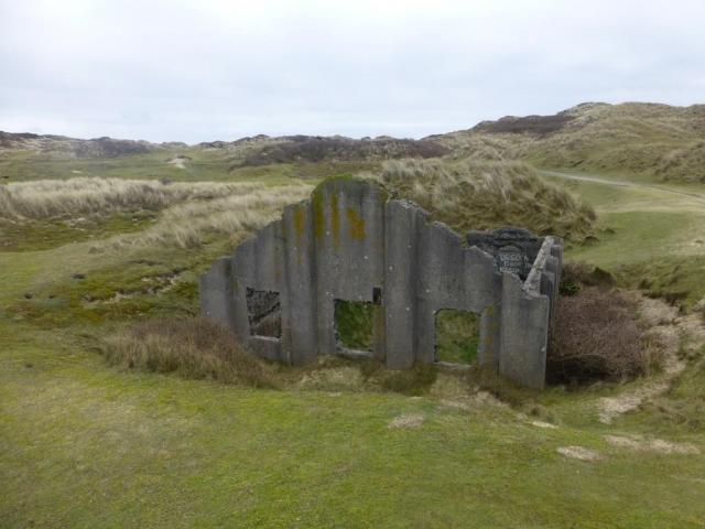 One of four surviving roofless structures thought to be the earliest known surviving group of mass-concrete magazines, dating to the 1890s. One of four surviving roofless structures thought to be the earliest known surviving group of mass-concrete magazines, dating to the 1890s.